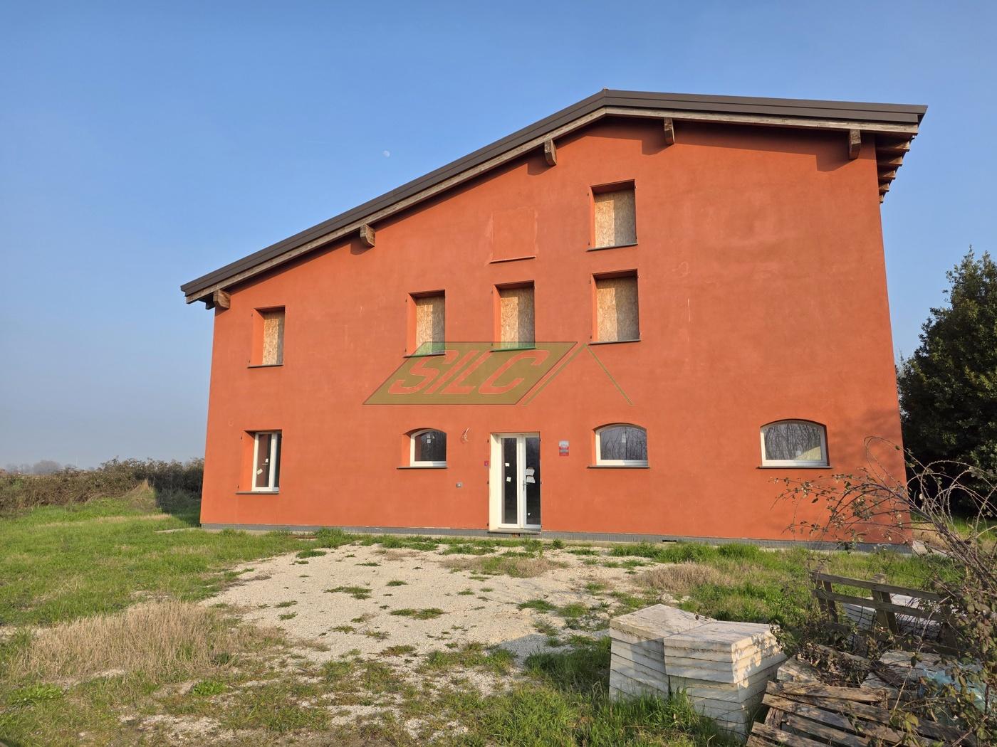 VILLA SINGOLA DI NUOVA COSTRUZIONE